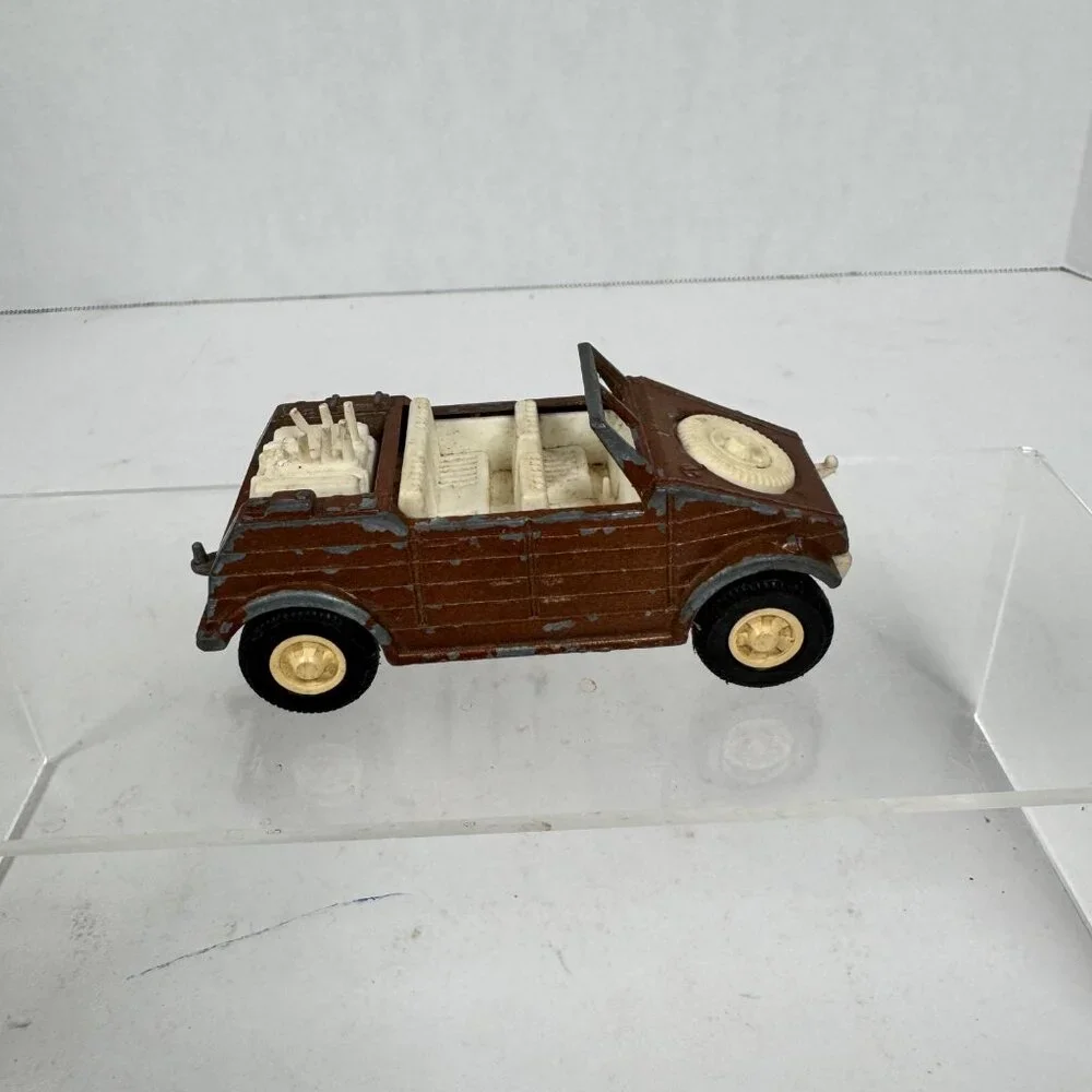 Vintage TootsieToy Trucks Lot of 4 • Diecast‎ Vehicles • Mini Toy Trucks • Mixed